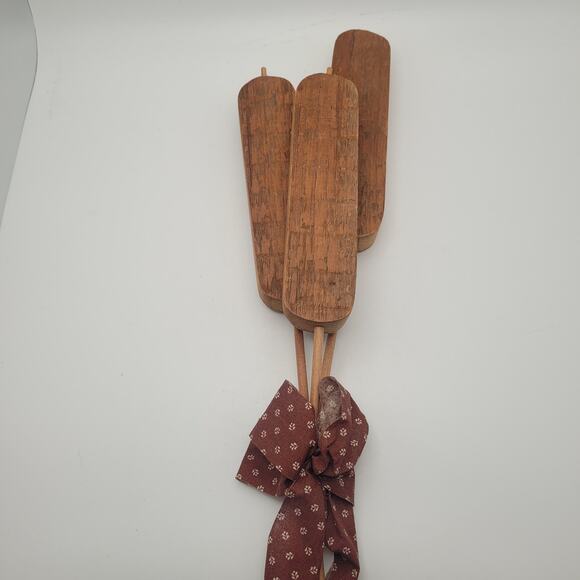Wooden Cattails with Bow Wooden Stems Wall Hanging Art Swamp Decor Country 17" - Picture 6 of 8
